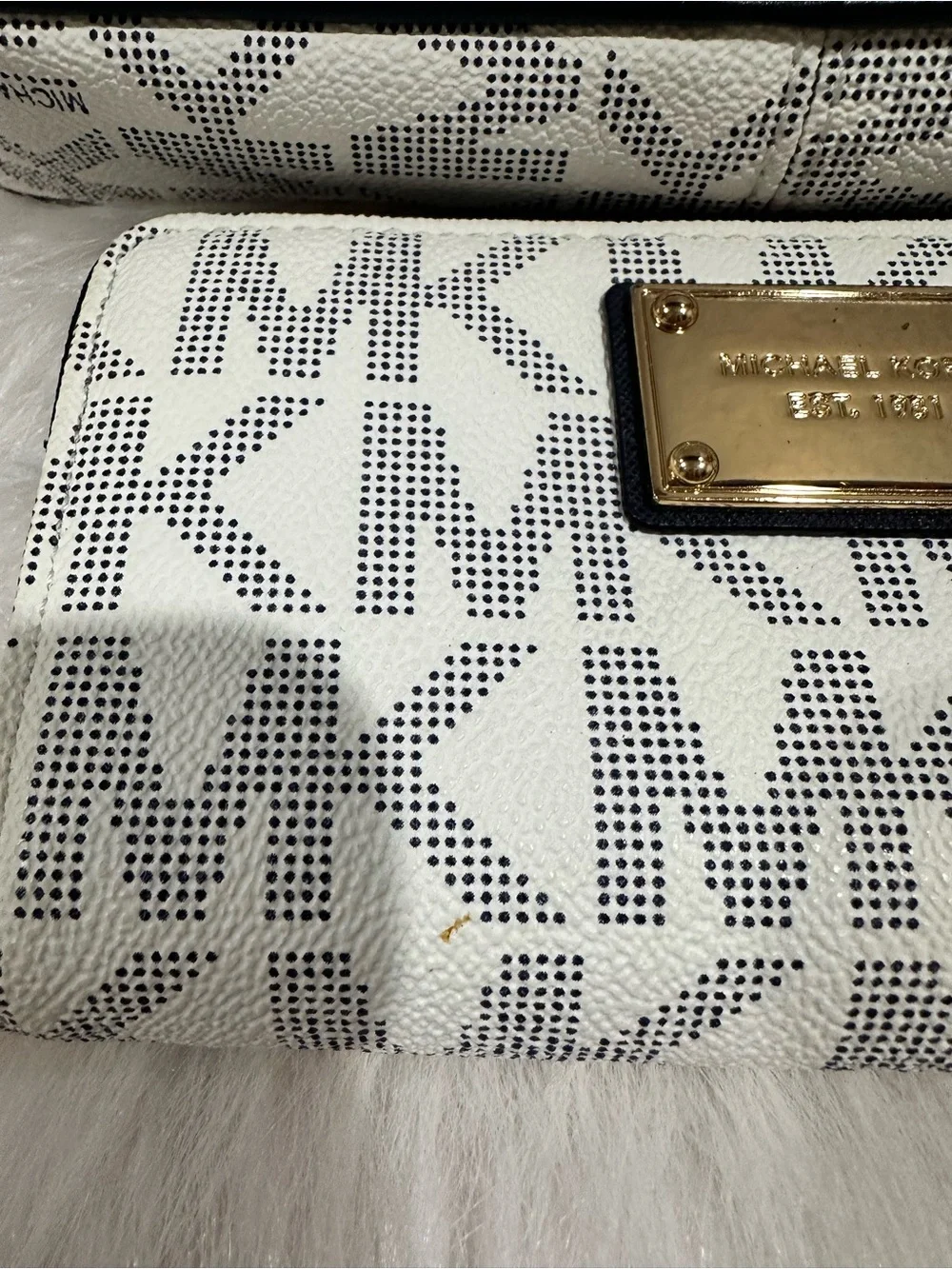 Michael Kors up sale
